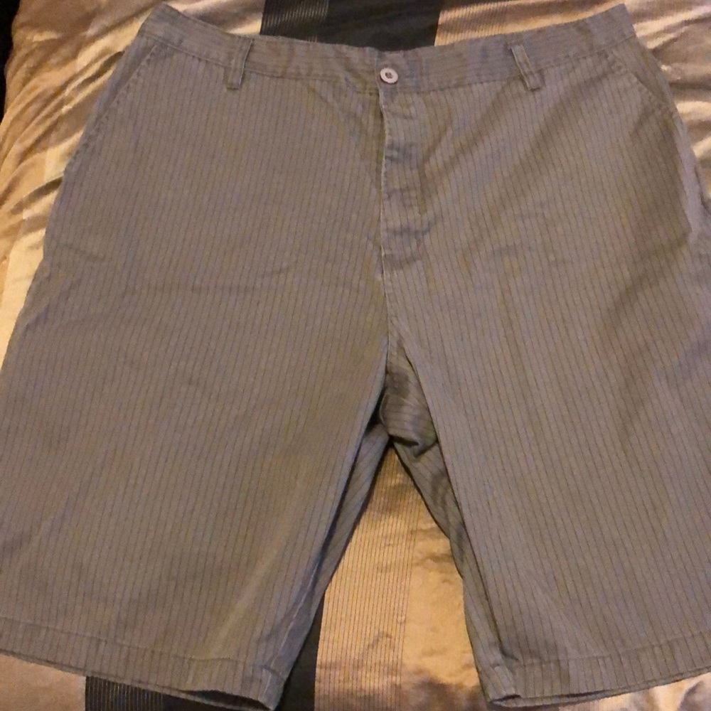 Men’s striped shorts